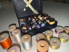 BELDING HEMINWAY Vintage Sewing Silk Thread Collection Spools W/case  Corticelli picture