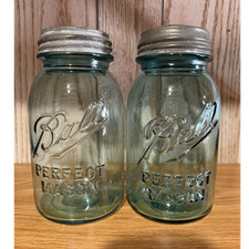 (1910-1923) Perfect Ball Mason Aqua Blue Glass Jars w/ Zinc Lids Lot of 2 RARE picture