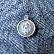 Antique Our Sacred Heart & Our lady miniature aluminum medal picture