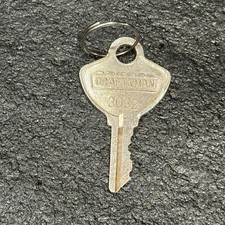 VTG 1960s 1970s Craftsman tool box chest key # 3032 CROWN Logo USA picture