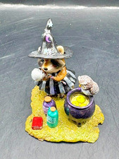 Retired Wee Forest Folk FB-4z Morgan Le Fey, event piece Fairy Tales 2010 picture