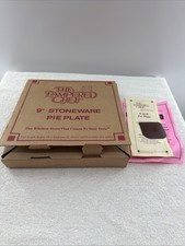The Pampered Chef 9 in Round Stoneware Pie Plate Baking Dish, Beige w/scraper picture