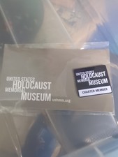 US HOLOCAUST MEMORIAL MUSEUM Charter Member LAPEL PIN Magnetic Back VTG picture