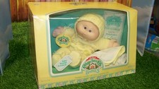 COLECO CABBAGE PATCH BEAN BOTTOM GIRL VINTAGE W/BIRTH CERT DISPLAYED in box picture