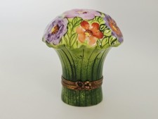 Limoges France La Gloriette Hand Painted Bouquet of Flowers Trinket Box  2 1/2