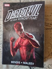 Marvel Comics Daredevil Ultimate Collection by Bendis & Maleev Volume 2 *Rare* picture