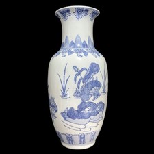 Vintage 1960s Chinoiserie Handpainted Blue and White Lily Pond Porcelain Vase picture