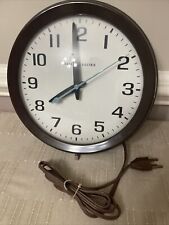 VTG GENERAL ELECTRIC Industrial/School/Office Wall Clock #2008A Works-Great Cond picture