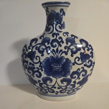 Chinese Cobalt Blue on White Oval Shaped Flattened Bud Vase picture