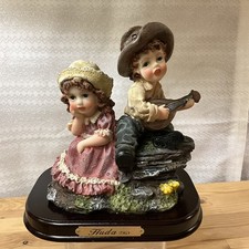 Huda Italy Vintage Resin Figurine Boy Playing music and Girl listening appx.5.5” picture