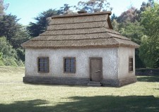 Pegasus Hobbies #7801  1/72 Ukrainian House Cast Polystone Painted BUILT UP~NEW picture