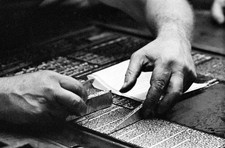 Man working a composing stick French newspaper Le Figaro printing - Old Photo picture