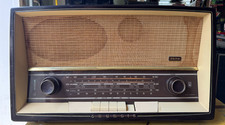 Vintage Grundig 2520 U Tube Radio AM FM SW Tested Strong Sound Made in W Germany picture