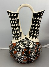 Beautiful Acoma Pueblo Wedding Vase by Linda Concho   (SIGNED) picture