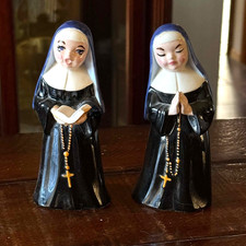 Catholic Nun Figurines Pair Singing Praying Japan Ceramic Mid Century 5.5” VTG picture