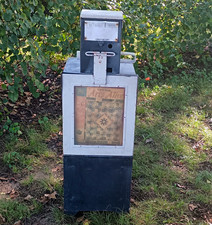 Vintage Cape Fear Art Alive Coin-Op Newspaper Vending Machine 30¢ w/ Stand picture