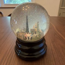 Saks Fifth Avenue Paris France Snow Globe Music Box Eiffel Tower Three Jays picture