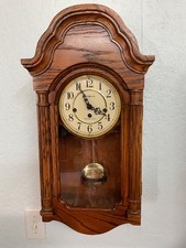Vintage Howard Miller Wood Wall Clock Westminster Chimes 613-226 - Beautiful picture