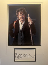 MARTIN FREEMAN - BILBO BAGGINS - THE HOBBITT - SIGNED DISPLAY picture