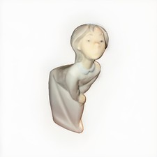 Lladro 4873 Girl Kissing Porcelain Figurine Retired Vintage Gloss Finish 7.25” picture