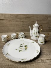 vintage bone china tea the Royal Albert Trillium picture