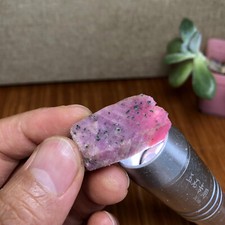 30mm Rare Natural Red corundum gemstone Unheated original specimens 18g A2212 picture