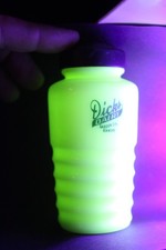 SCARCE 1930s DICK'S DAIRY JEANNETTE JADEITE BEEHIVE DEALER PROMO GLASS SHAKER picture