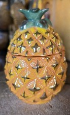 Trader Vic’s Golden Pineapple Ceramic Tiki Mug Cup and Lid 12 oz Top Notch picture