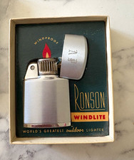 Vintage Ronson Windlite Windproof Outdoor Lighter w/ Box, Monogrammedpatent pend picture