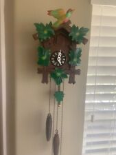 VINTAGE COLORFUL CUCKOO CLOCK WORKING. picture