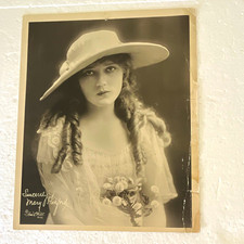 Mary Pickford Signed Autographed B&W Portrait Press Photograph Unframed picture