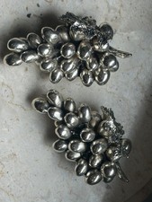 Vintage Elegance Brand Silver Plated Metal Grape Clusters Set Of 2 Stunning picture