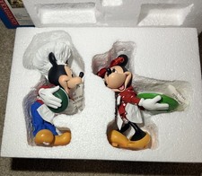 Disney Showcase Mickey & Minnie's Sweet Treats 2005 Possible Dreams Clothtique picture