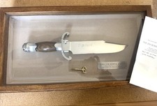 1987-88 FRANKLIN MINT Jim Bowie Knife Hardwood Case/Key Collectible w/ Paperwork picture
