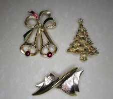 (3) VTG Gerry's Creations Fashion Broochs (2)Christmas (1 everyday) Preowned picture