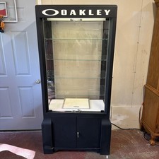 Oakley Display Case picture