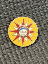 Vtg Mt Hood Timerline Lodge Ski Resort Lapel Hat Pin Oregon Souvenir   P7580 picture