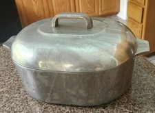 Vtg MAGNALITE GHC 8 Qt Oval Roaster Dutch Oven w Lid USA Great Cond picture
