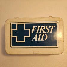 Vintage 1980s Metal First Aid Kit Industrial Wall Mount Pac-Kit Case Prop *READ* picture