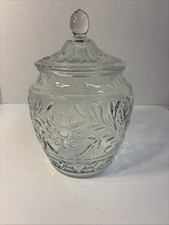 Vintage Clear Sandwich Glass Biscuit Cookie Candy Jar With Daisy Lid picture