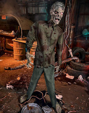 SPIRIT HALLOWEEN 6 FT 1 IN JEREMY JAWS ANIMATRONIC ZOMBIE DECORATION MULTICOLOR picture