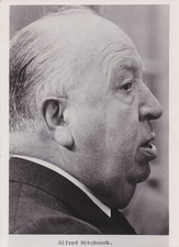 1977 Press Photo Director Alfred Hitchcock announces 54th film 