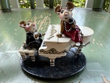 Wee Forest Folk Mouse Figurine M-334 W, “In the Spotlight”, White piano picture