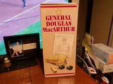 1991 GENERAL DOUGLAS MacARTHUR HISTORY GREATEST HEROES [16