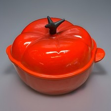 Vintage Le Creuset  Red Tomato 2 Quart  Dutch Oven Enamel Cast Iron picture
