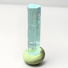 Beautiful Untreated Raw Aquamarine Crystal Natural Gemstone Grade Rough Specimen picture