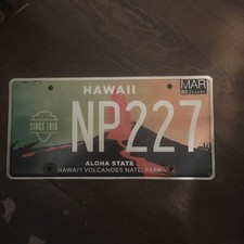 HAWAII VOLCANOES NAT’L PK LICENSE PLATE EX CONDITION , SHIPS FAST , BEST PRICE picture