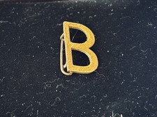 VTG 1970’sGold Tone Matte  INITIAL “B” Letter 1 Inch. Letter  Jacket PinOriginal picture