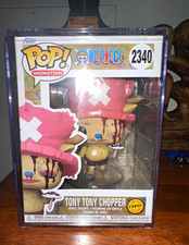 Funko Pop Vinyl One Piece Tony Tony Chopper Chase #2340 W/ hardstack protector picture