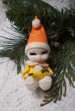 VINTAGE FELT FLOCKED SNOW BABY CHRISTMAS ORNAMENT w/JAPAN LABEL-GREAT CONDITION~ picture
